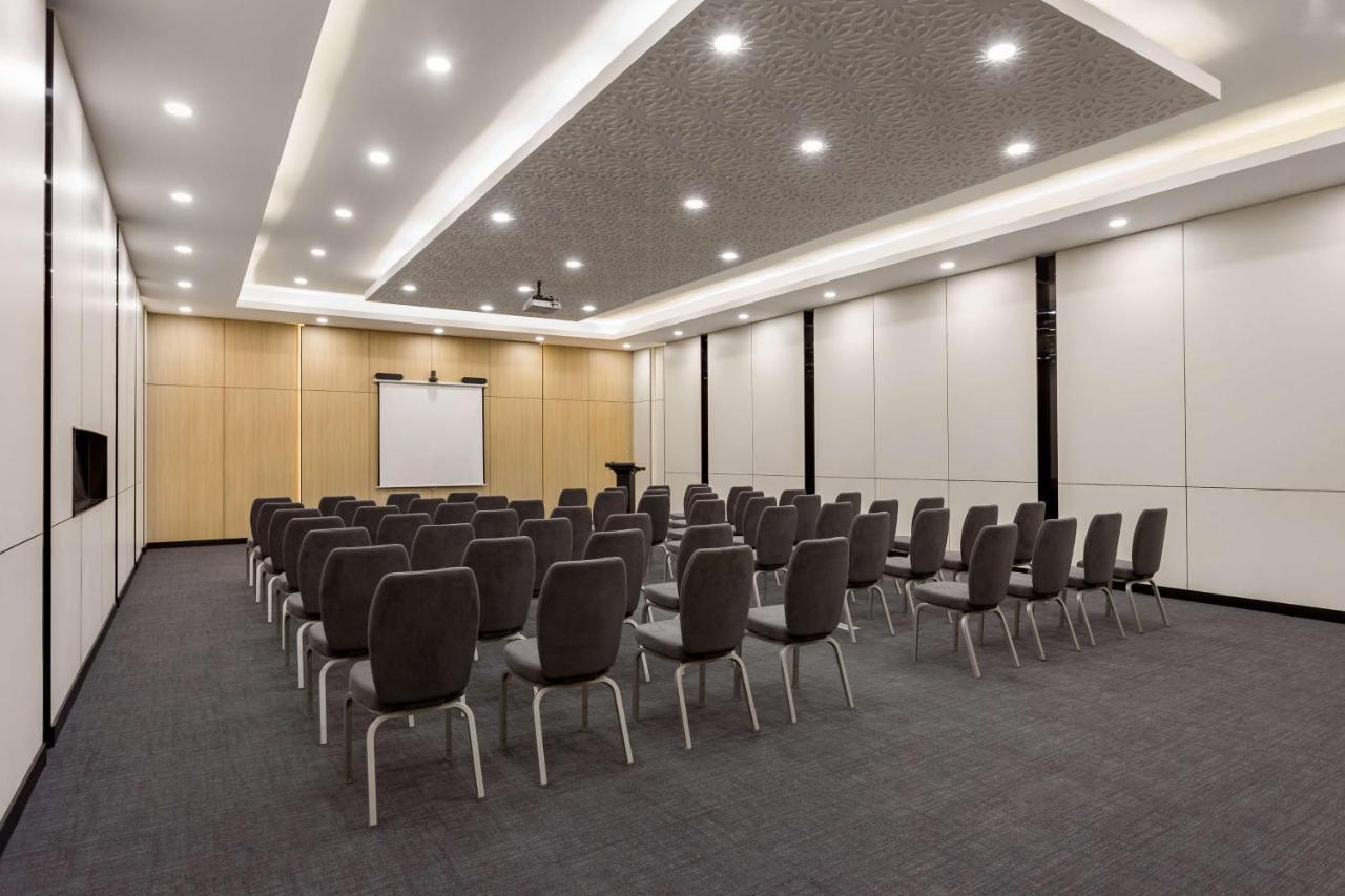 Radisson Hotel Riyadh Airport Luaran gambar